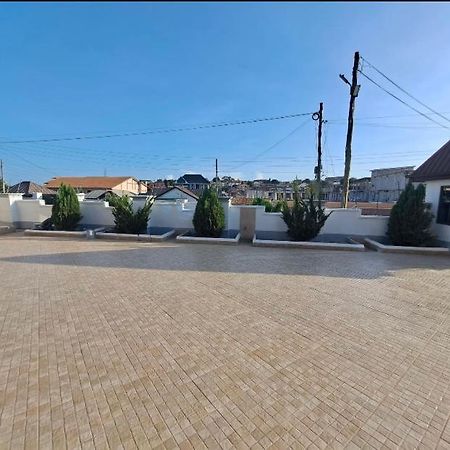 Baffour Apartments Adiebeba Zewnętrze zdjęcie