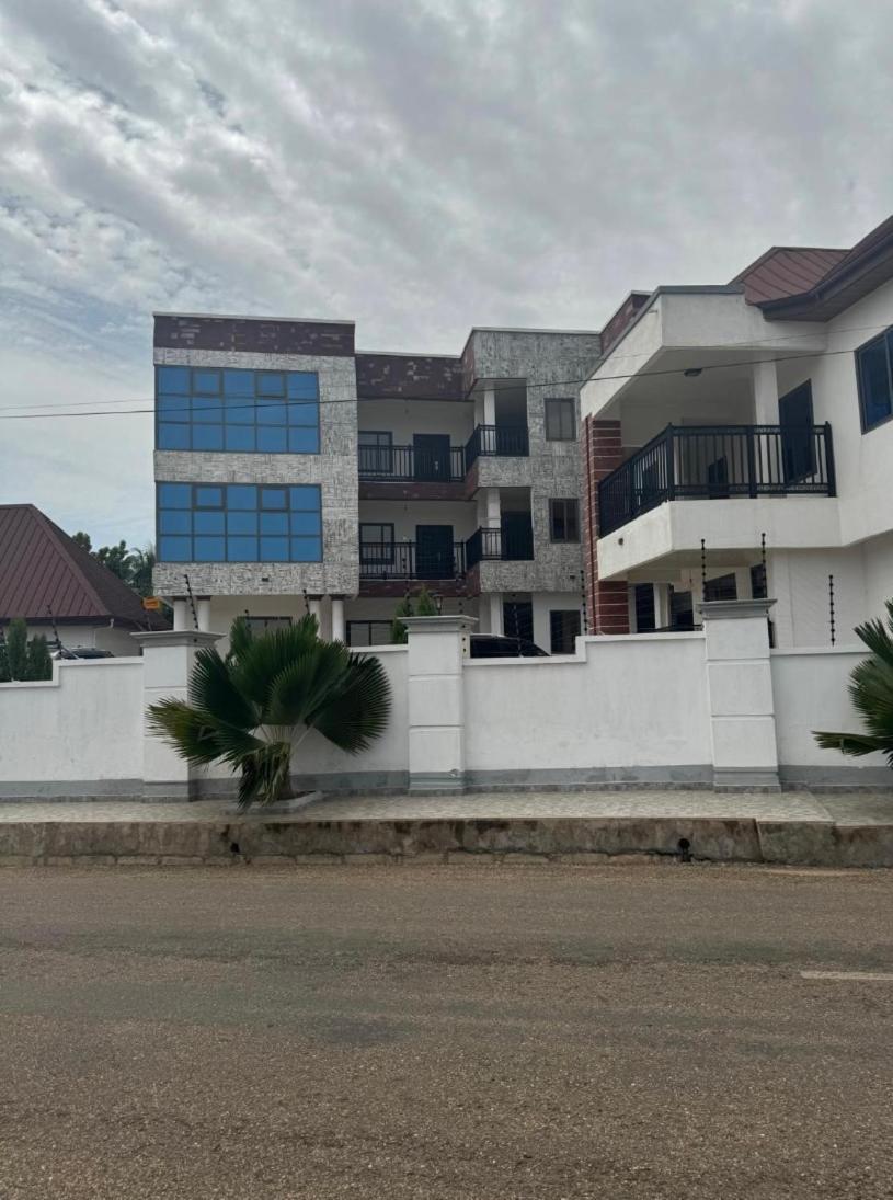 Baffour Apartments Adiebeba Zewnętrze zdjęcie