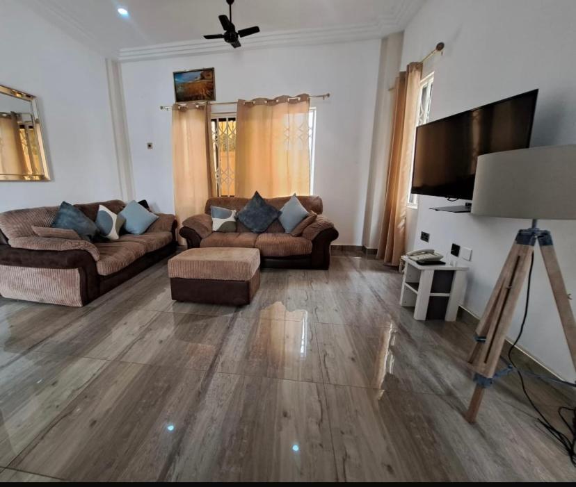 Baffour Apartments Adiebeba Zewnętrze zdjęcie