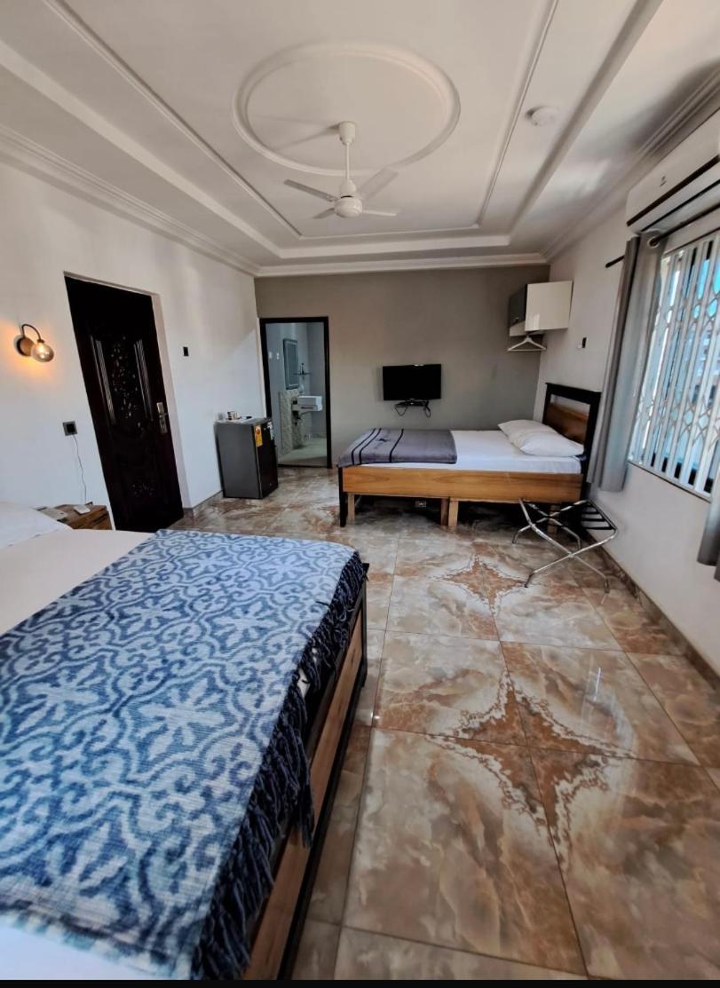 Baffour Apartments Adiebeba Zewnętrze zdjęcie